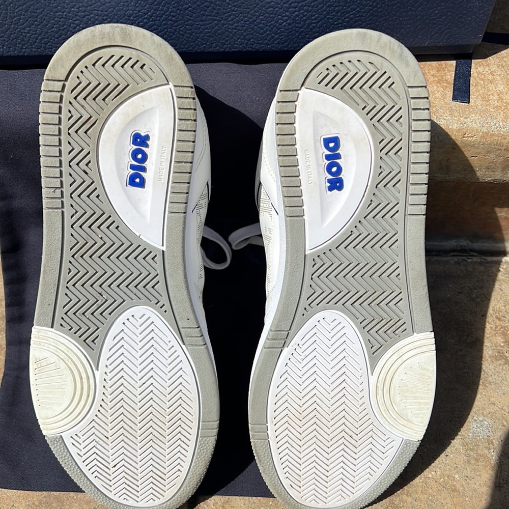 Authentic Dior B27 Low-Top Sneaker. White and Blue smooth calfskin in Mens Sz 12 - Picture 8 of 11